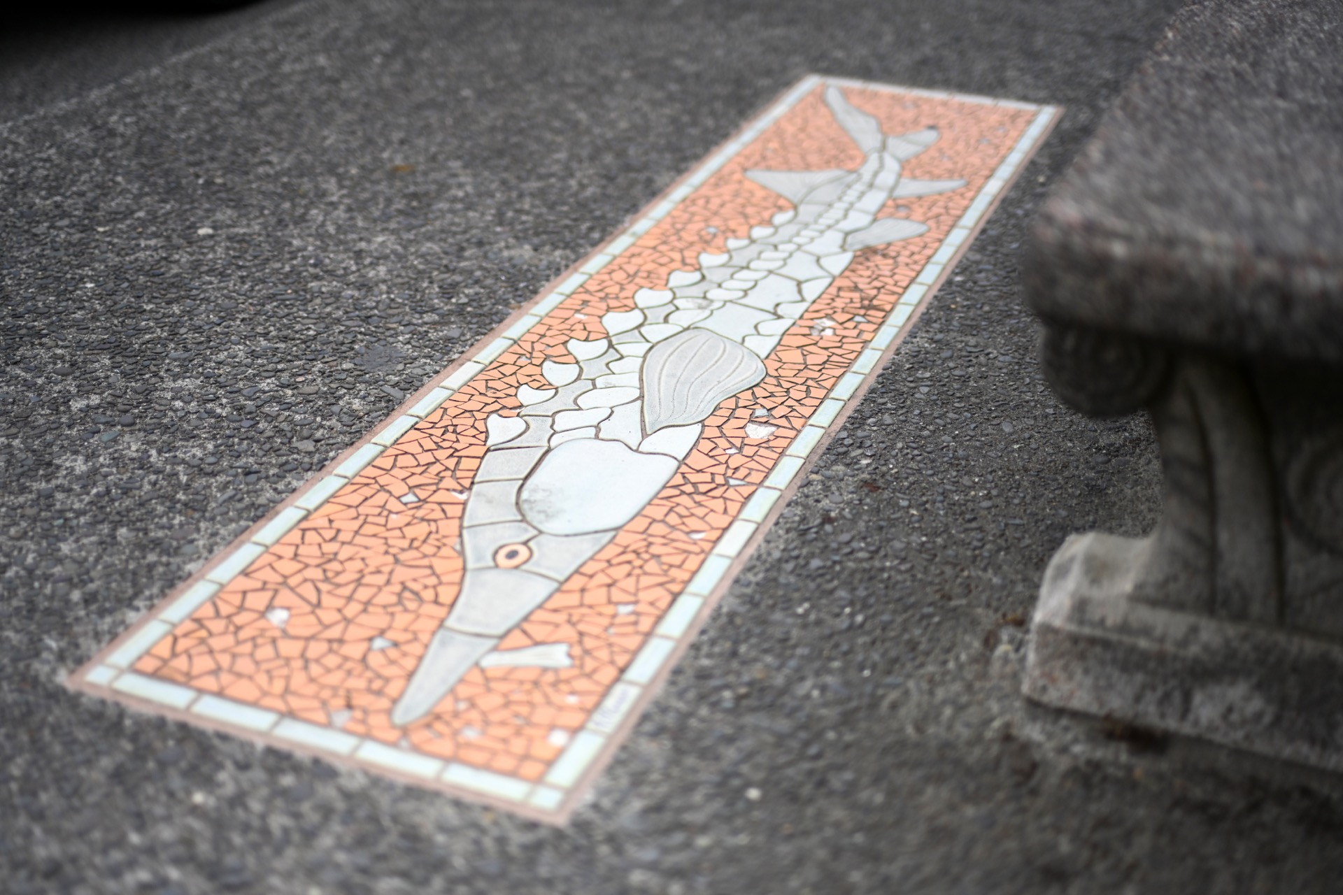 Mosaic fish tile